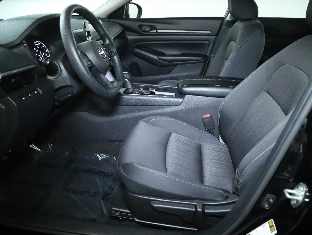 Used 2024 Nissan Altima 2.5 S FWD image 19