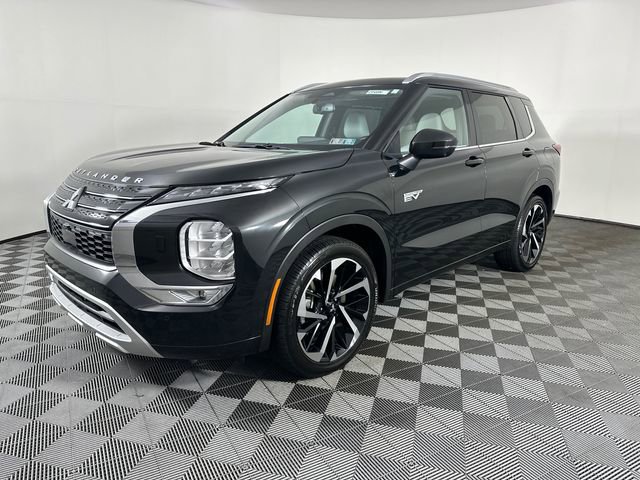 Used 2025 Mitsubishi Outlander 4WD Plug-In Hybrid image 1