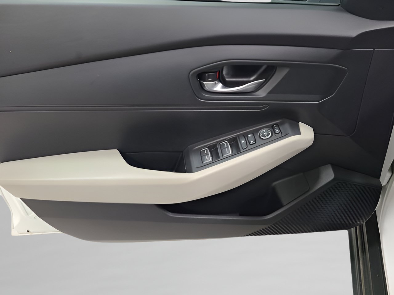 Used 2023 Honda Accord LX image 17