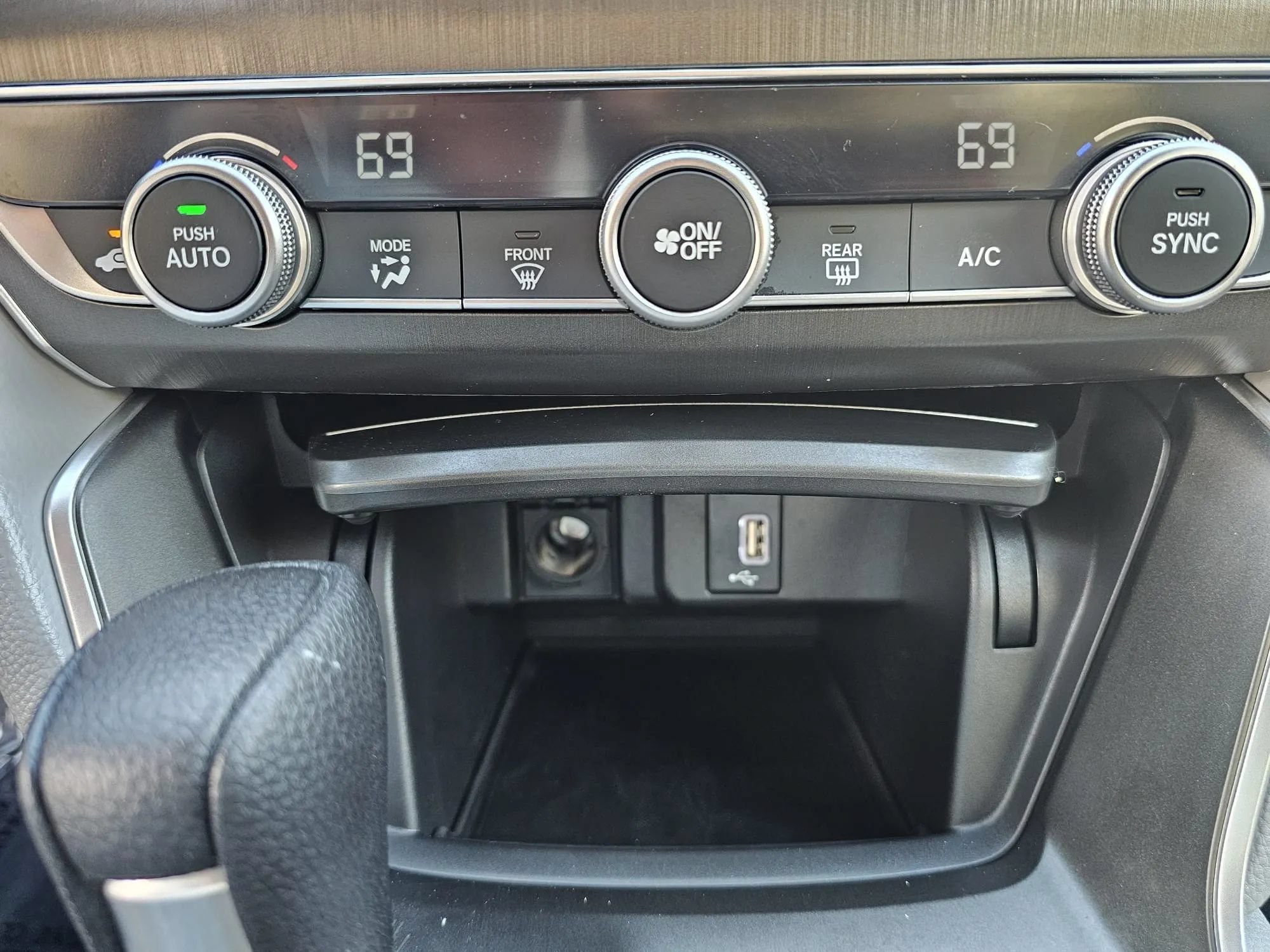 Used 2019 Honda Accord LX image 31