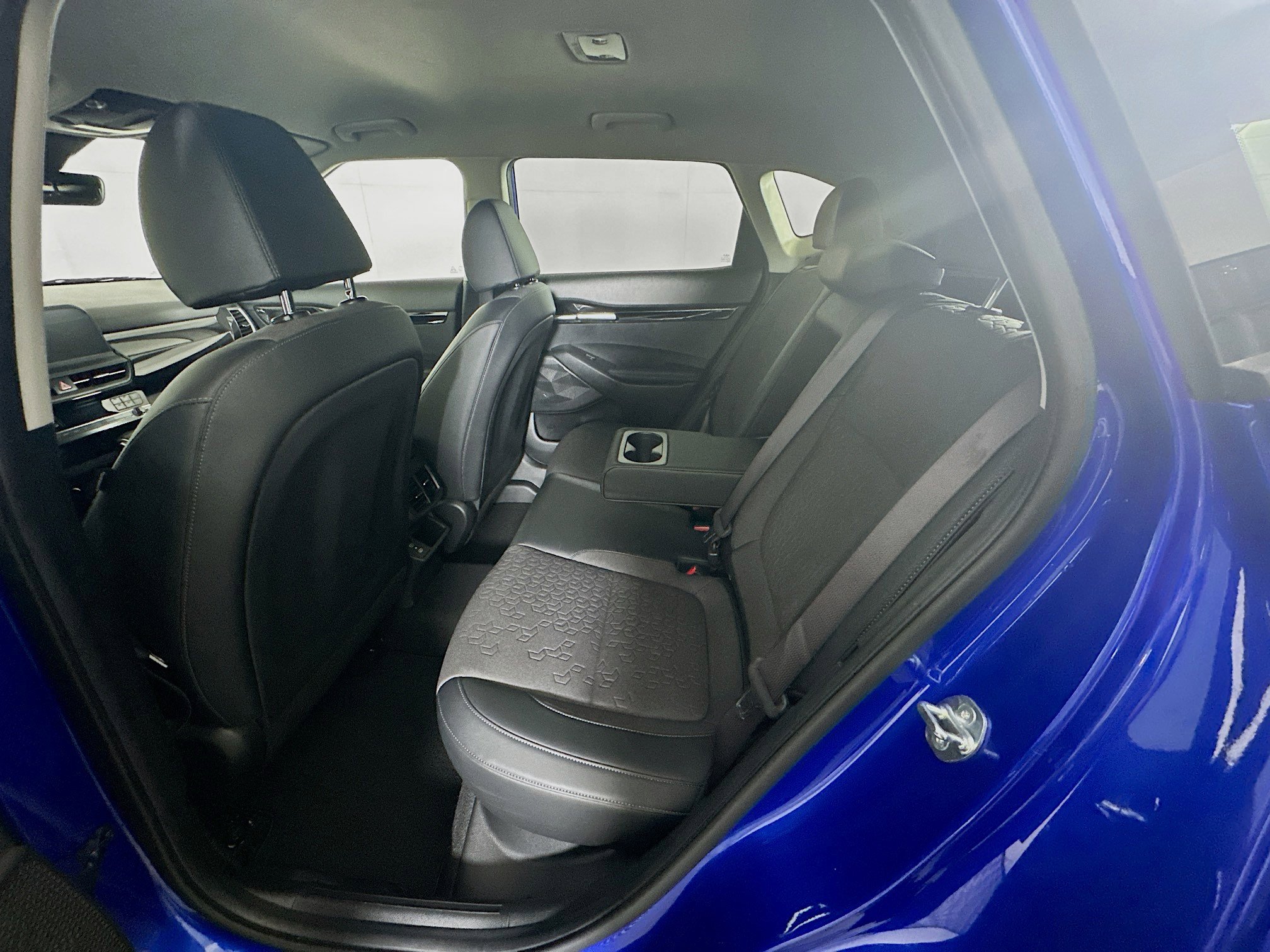 Used 2025 Kia Seltos S image 29