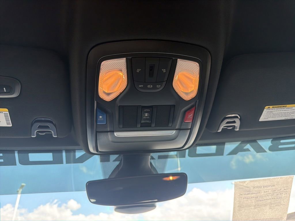 Used 2024 RAM 2500 Big Horn w/ Night Edition AWD/4WD image 29