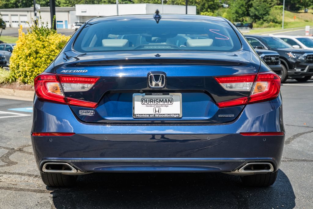 Used 2018 Honda Accord Touring image 6