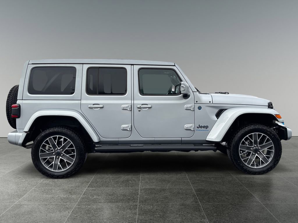 Used 2024 Jeep Wrangler High Altitude AWD/4WD image 8