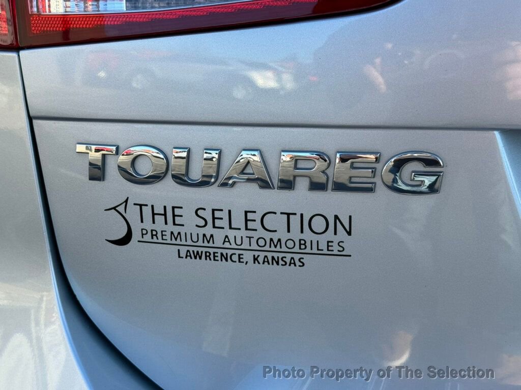 Used 2014 Volkswagen Touareg TDI image 13