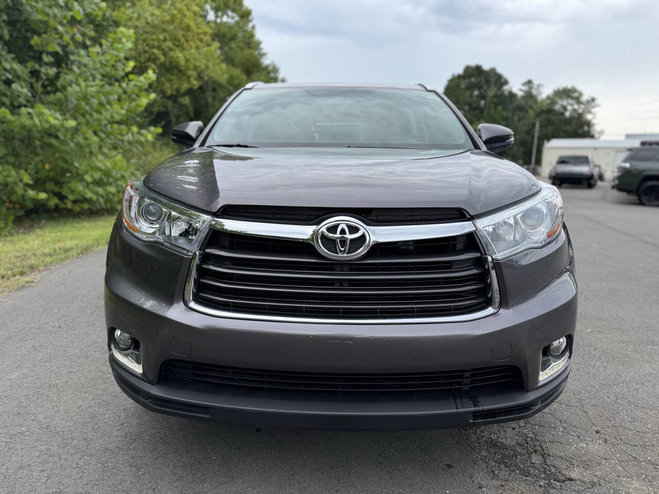 Used 2016 Toyota Highlander Limited AWD/4WD image 16