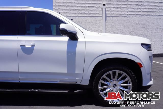 Used 2021 Cadillac Escalade ESV Premium Luxury AWD/4WD image 81