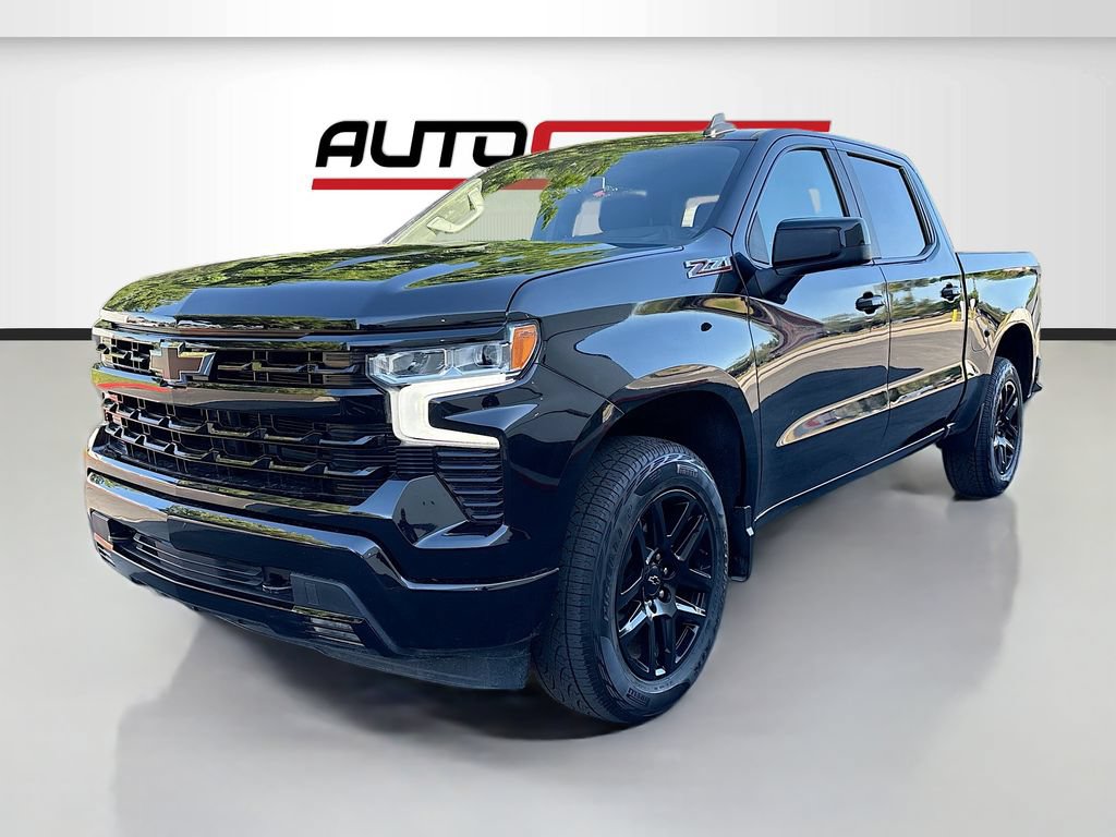 Used 2023 Chevrolet Silverado 1500 RST w/ Z71 Off-Road Package AWD/4WD image 3
