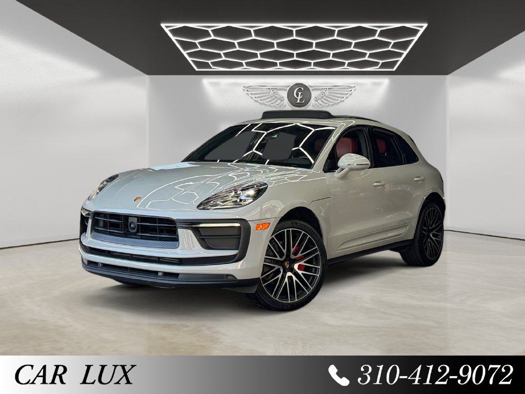 Used 2023 Porsche Macan AWD/4WD image 1