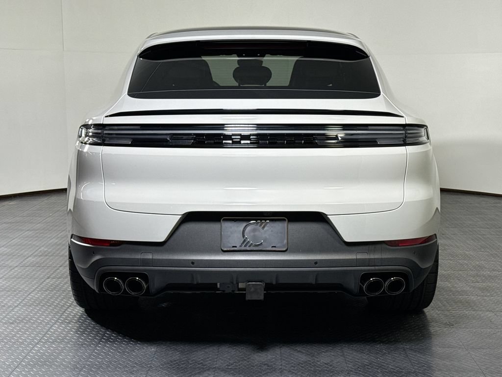 Certified 2026 Porsche Cayenne E-Hybrid Coupe AWD/4WD image 6