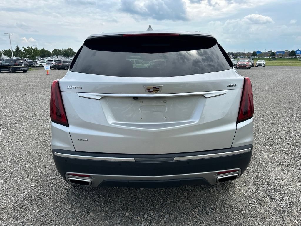 Used 2020 Cadillac XT5 Premium Luxury w/ LPO, Floor Liner Package AWD/4WD image 10