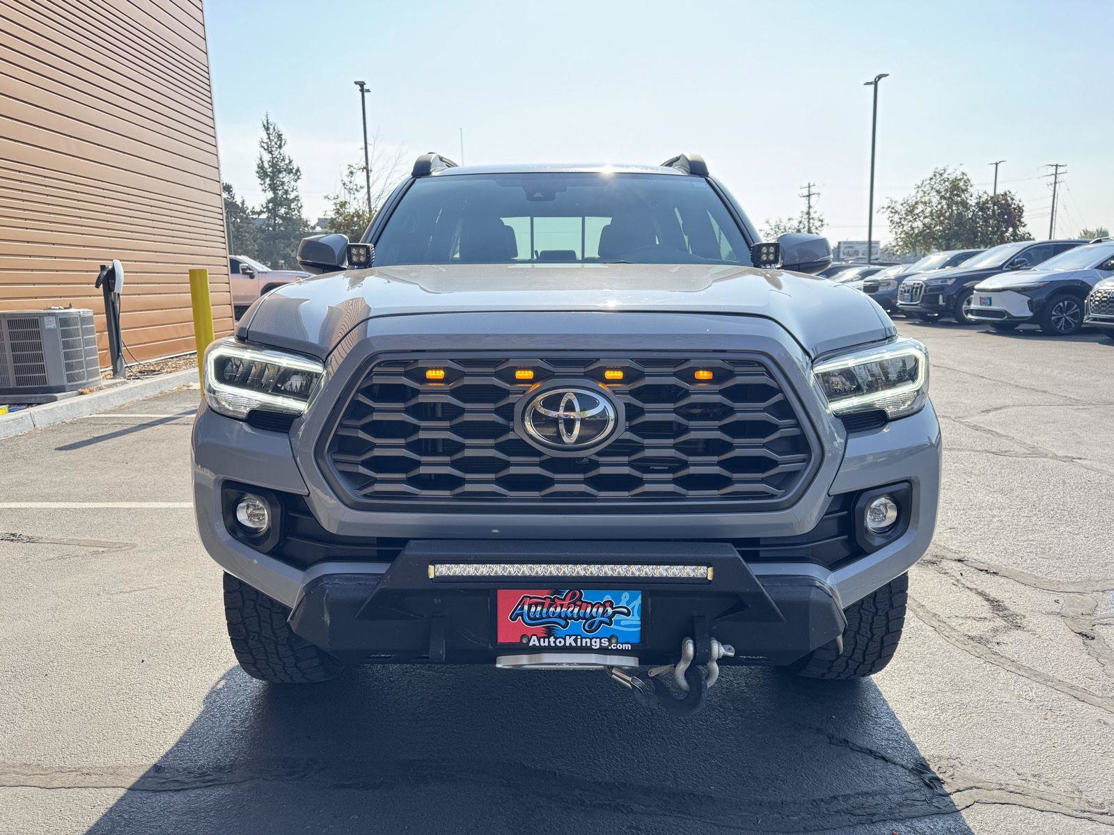 Used 2020 Toyota Tacoma TRD Off-Road w/ Technology Package AWD/4WD image 10