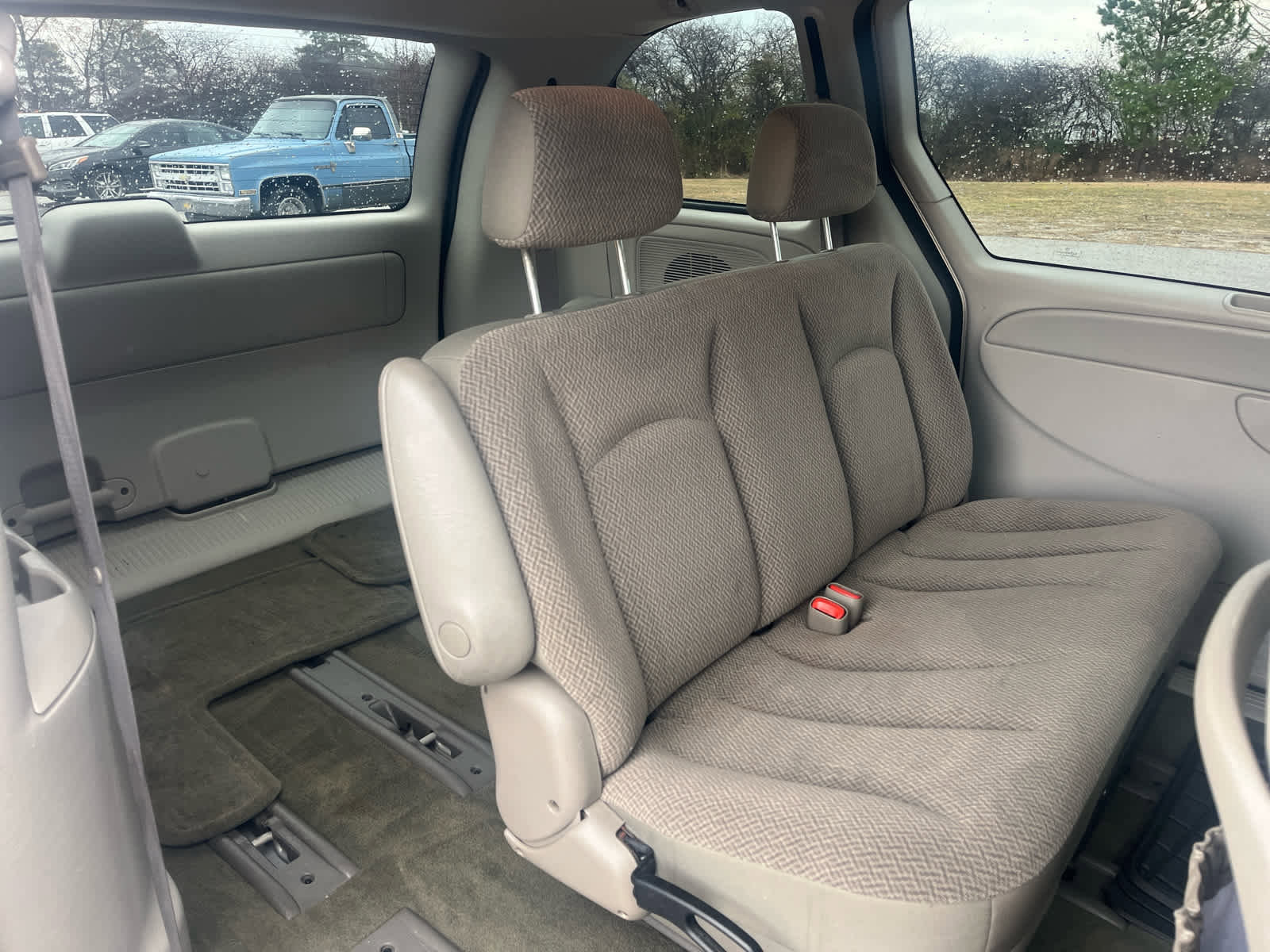 Used 2007 Chrysler Town & Country w/ Popular Equipment Group I image 18