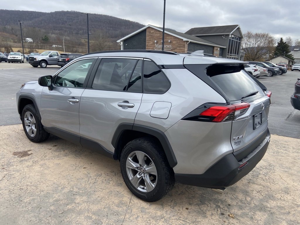 Used 2025 Toyota RAV4 LE image 7