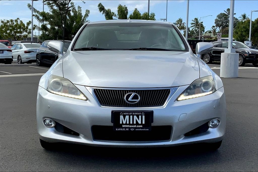 Used 2015 Lexus IS 250C w/ Luxury Package RWD image 3