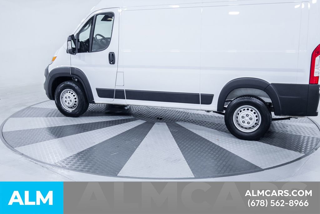 Used 2025 RAM ProMaster 2500 w/ Convenience Group FWD image 19