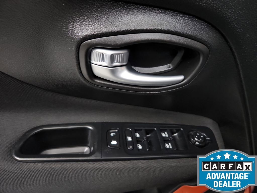 Used 2018 Jeep Renegade Sport w/ Power & Air Group AWD/4WD image 16