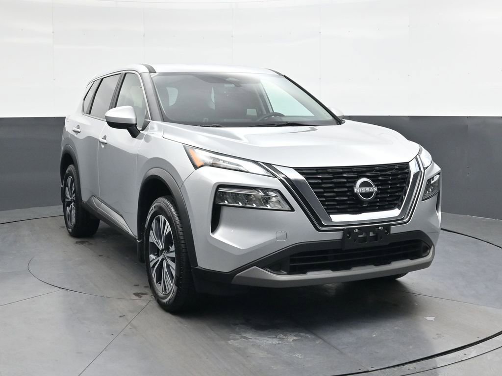 Used 2023 Nissan Rogue SV image 1
