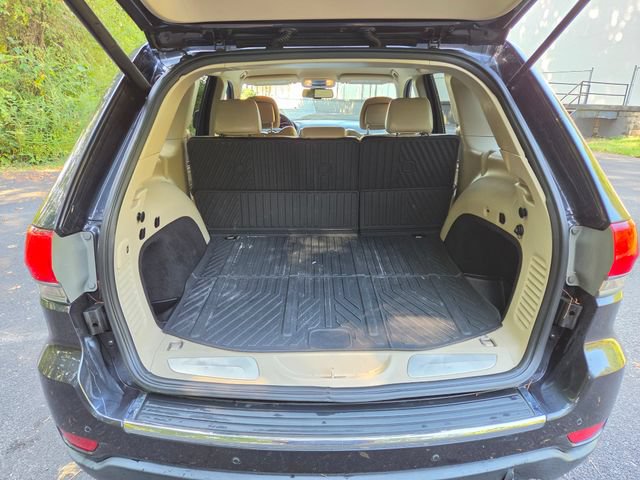 Used 2014 Jeep Grand Cherokee Limited w/ Trailer Tow Group IV RWD image 32