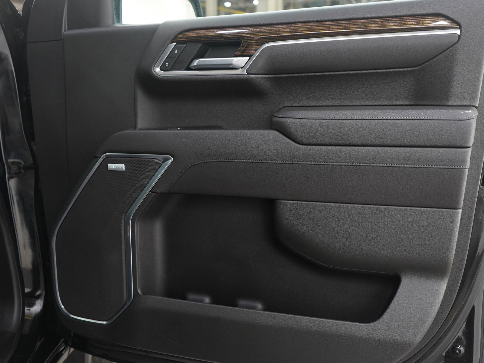 Used 2022 GMC Sierra 1500 Elevation w/ Elevation Premium Package image 9