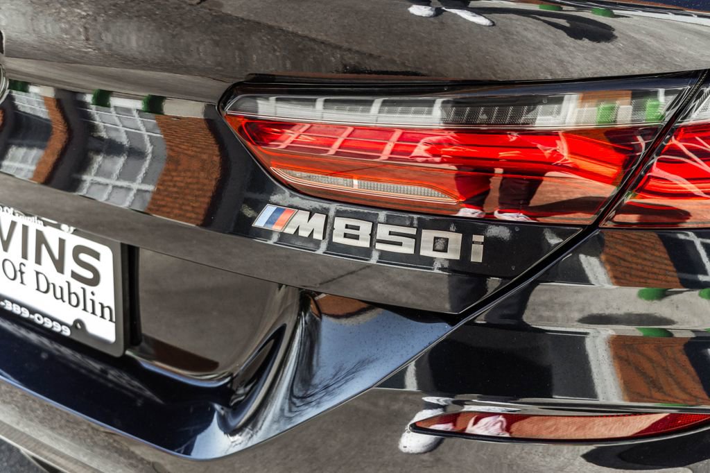 Used 2022 BMW M850i xDrive Coupe w/ M Carbon Exterior Package AWD/4WD image 35