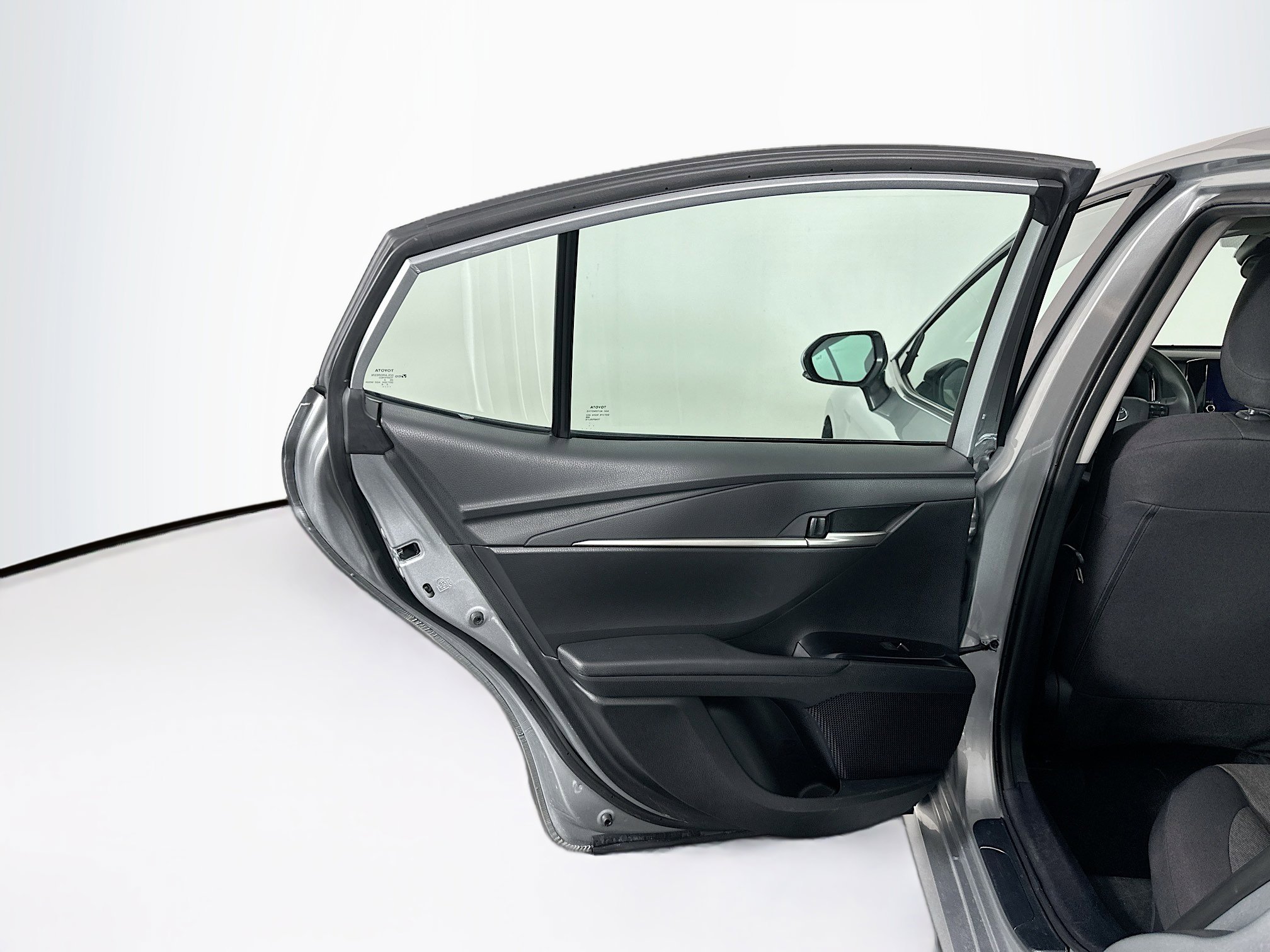 Used 2025 Toyota Camry LE image 26