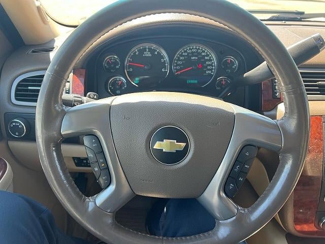 Used 2013 Chevrolet Avalanche LTZ AWD/4WD image 14