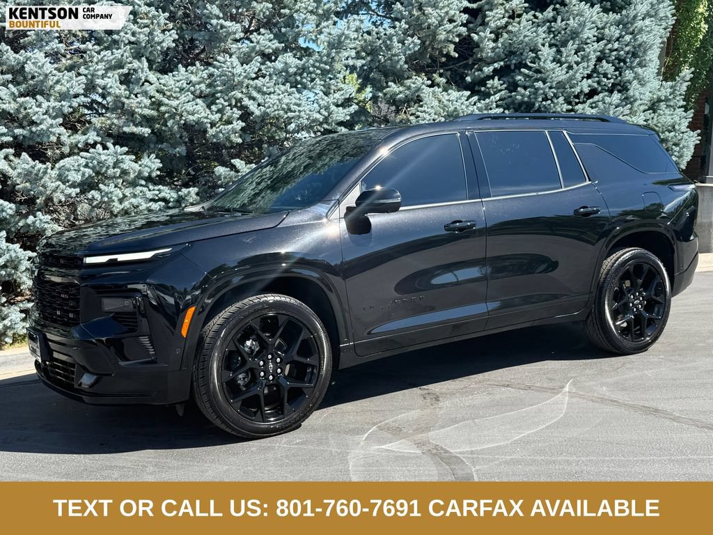 Used 2026 Chevrolet Traverse RS w/ LPO, Floor Liner Package AWD/4WD image 1