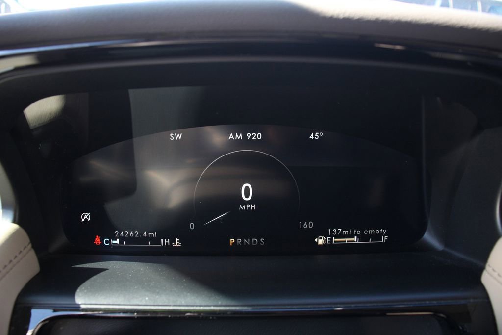 Certified 2022 Lincoln Nautilus AWD w/ Premium Package image 26