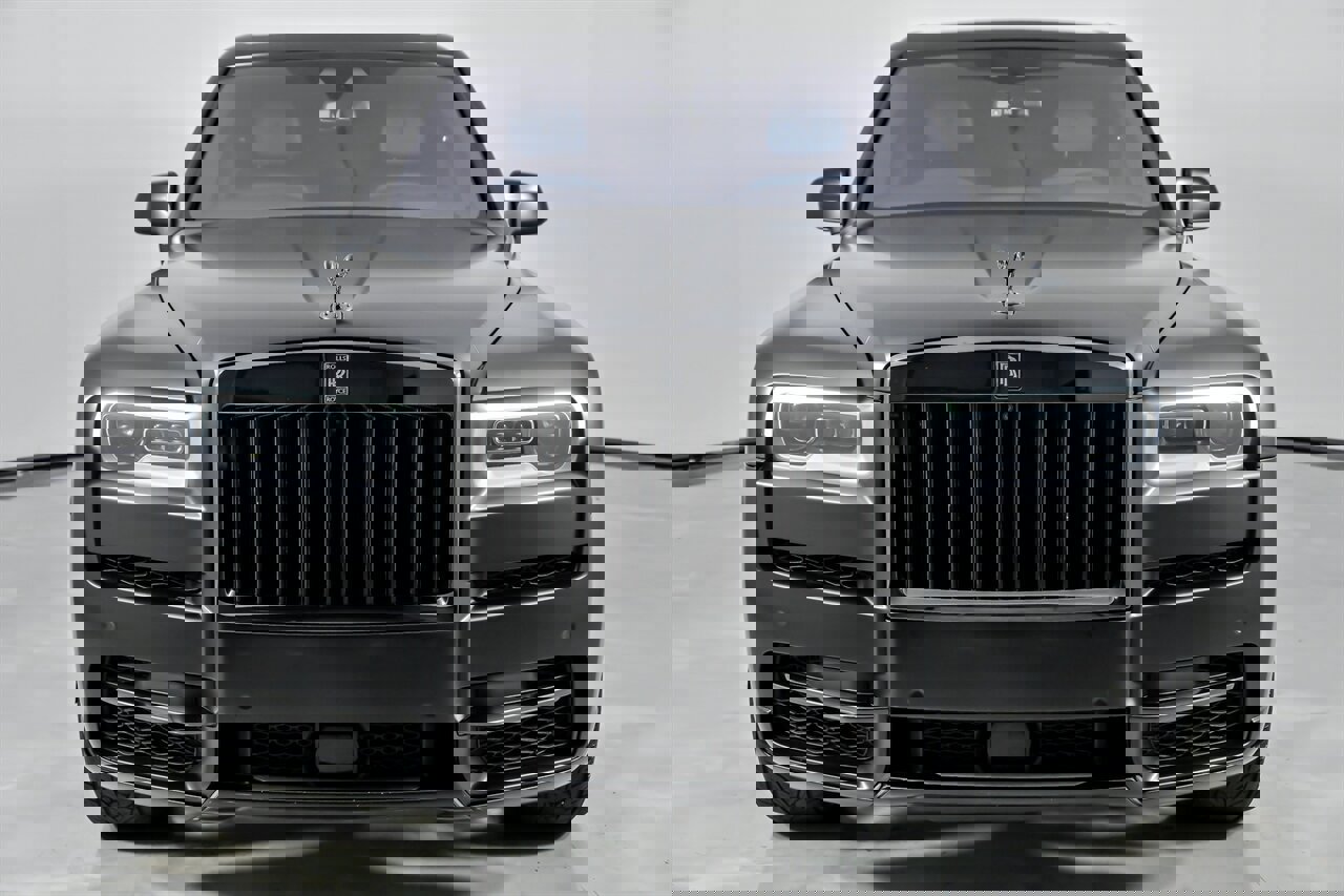 Used 2023 Rolls-Royce Cullinan Black Badge w/ Driver's Package image 5