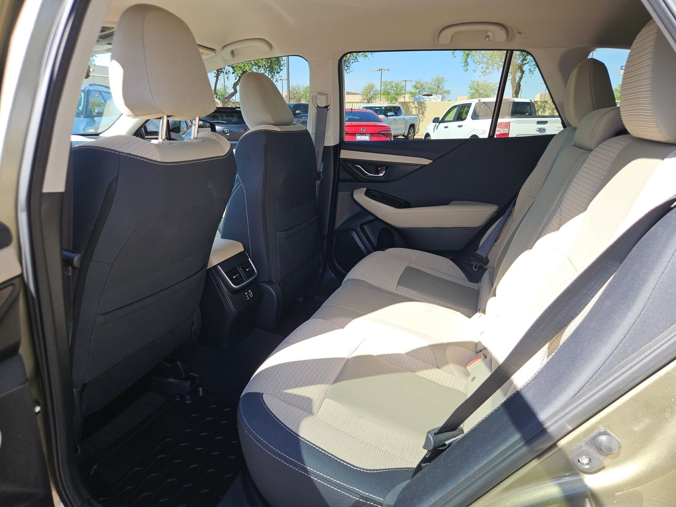 Used 2024 Subaru Outback Premium image 20