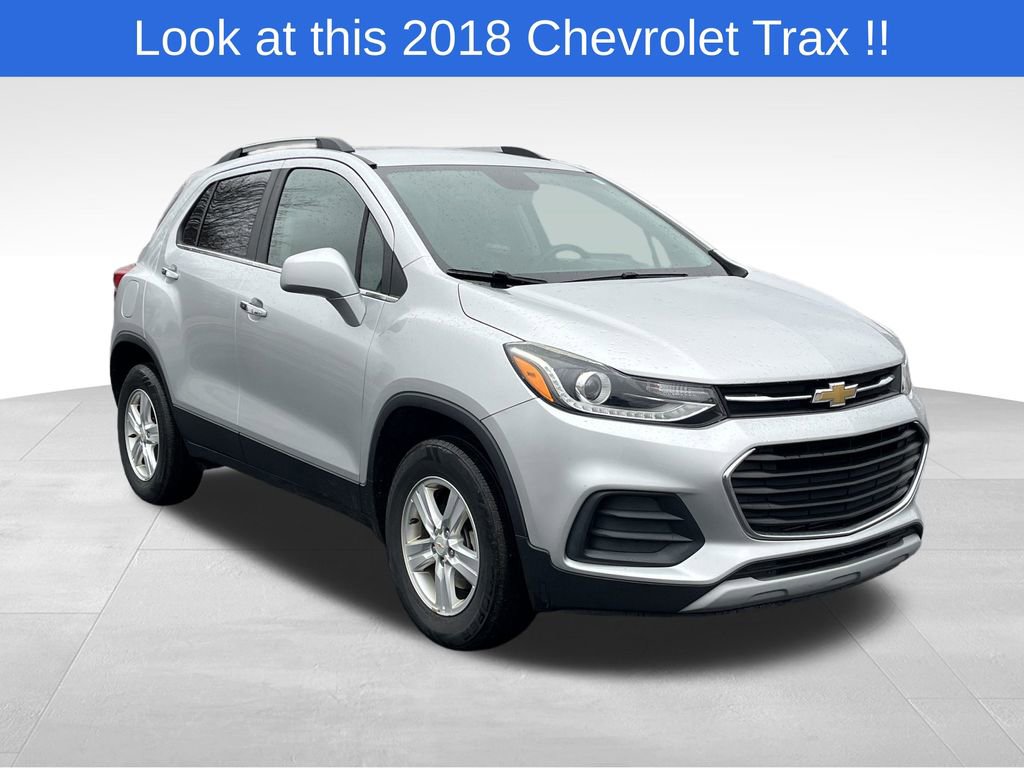 Used 2018 Chevrolet Trax LT w/ LT Convenience Package image 1