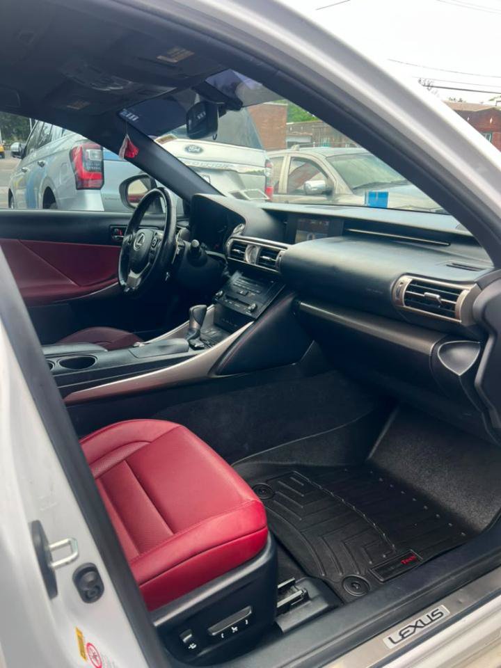 Used 2016 Lexus IS 300 AWD image 33