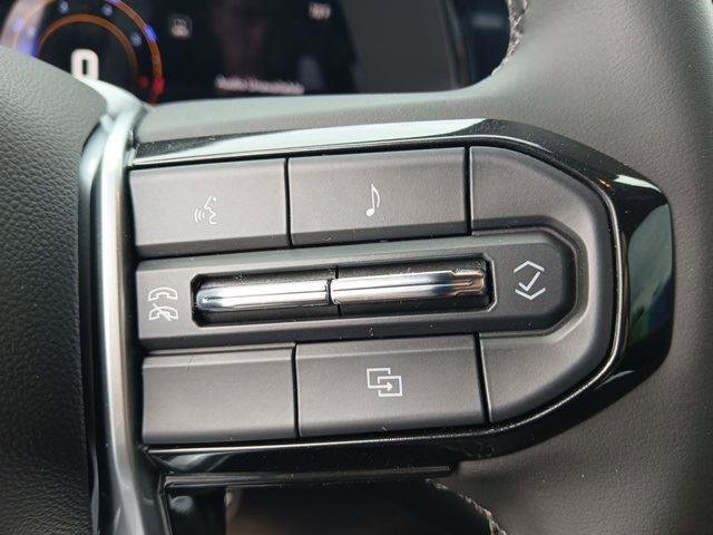 New 2025 Chevrolet Colorado LT image 14