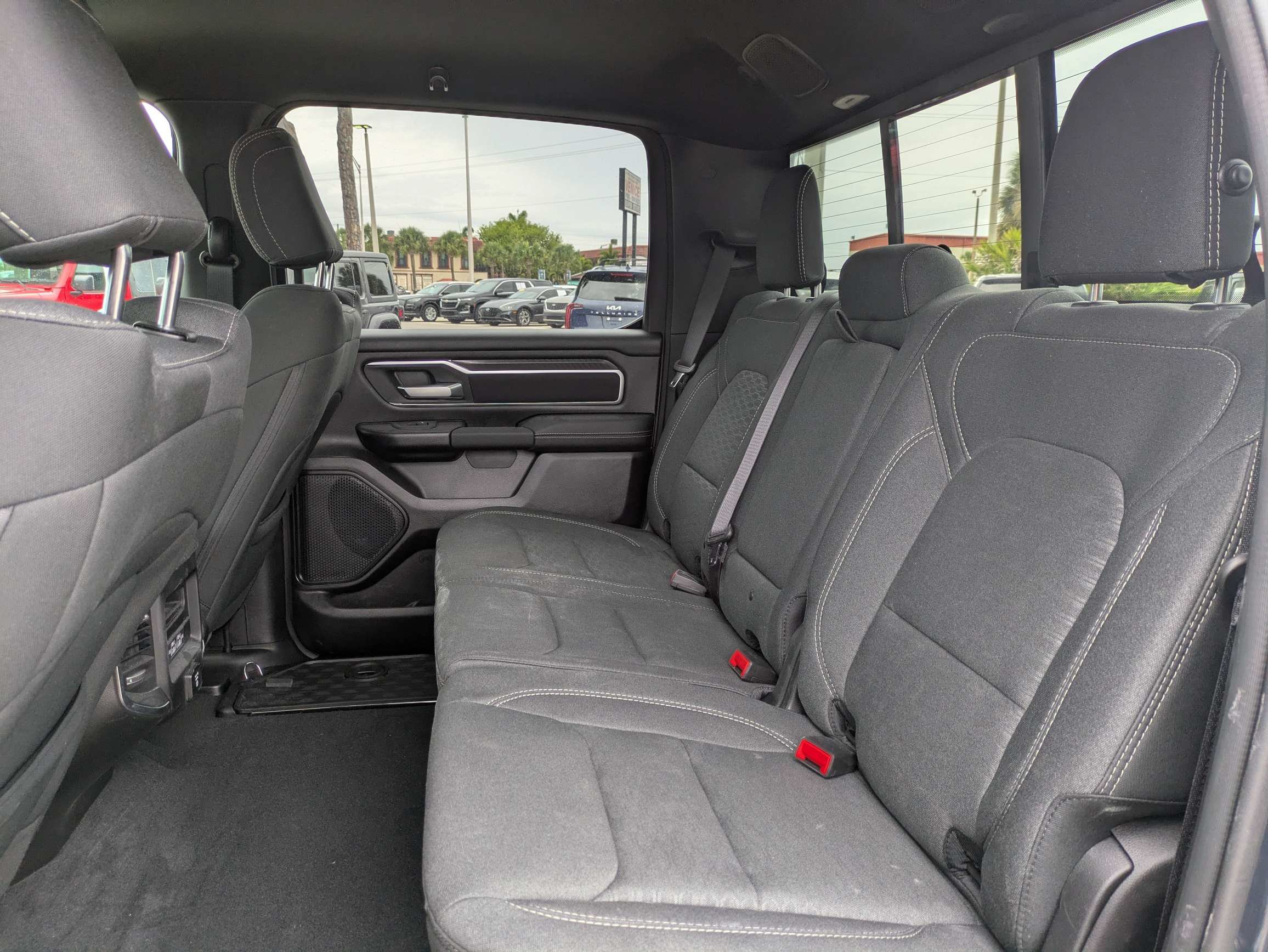 Used 2025 RAM 1500 Big Horn AWD/4WD image 16
