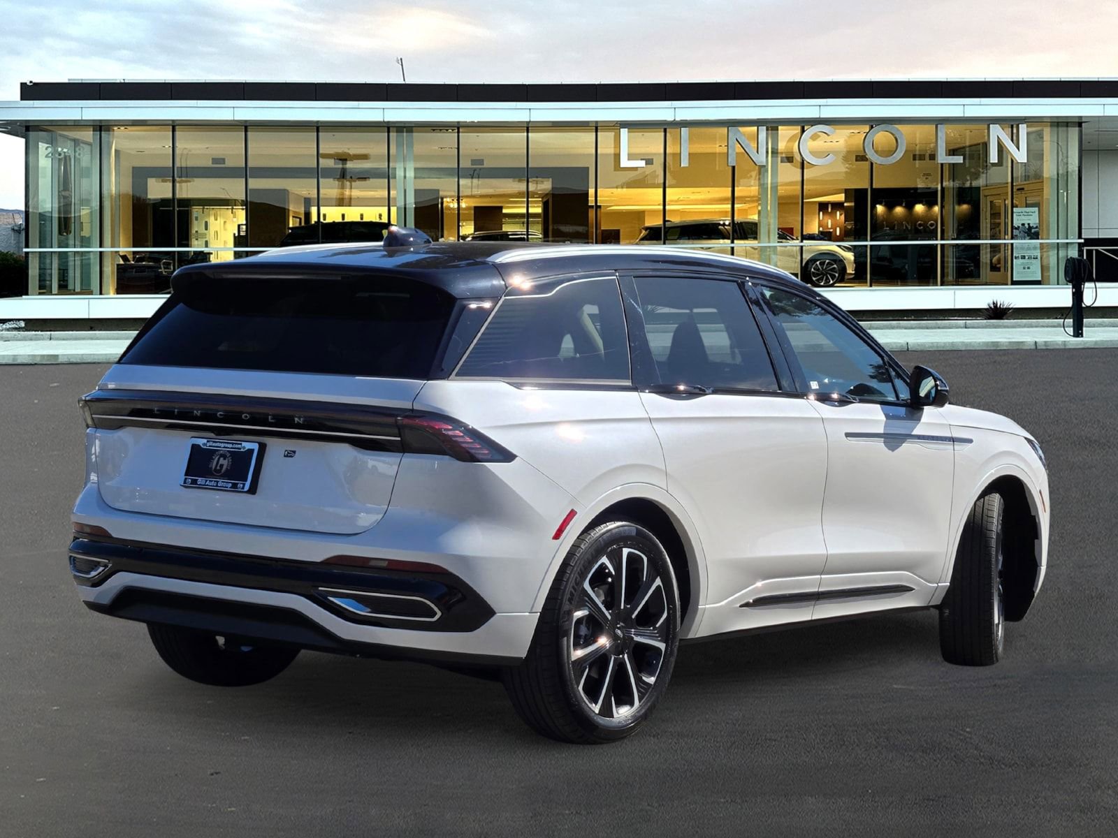 New 2026 Lincoln Nautilus Reserve AWD/4WD image 4