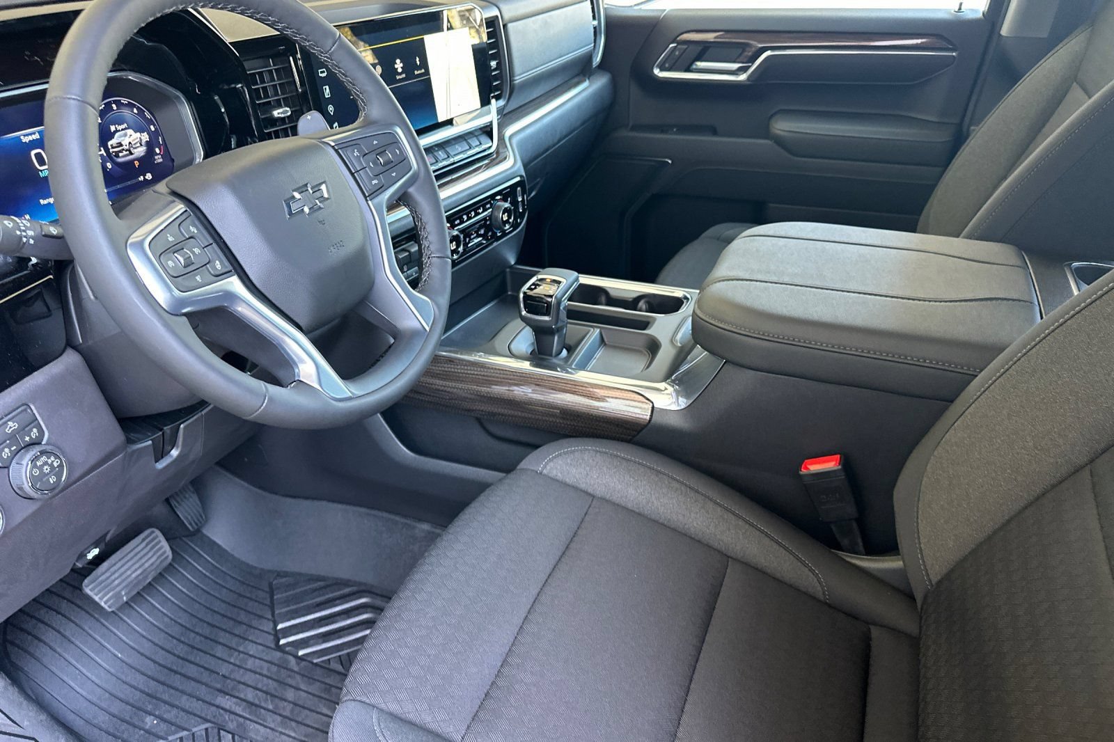 New 2026 Chevrolet Silverado 1500 LT Trail Boss w/ Dark Appearance Package AWD/4WD image 10