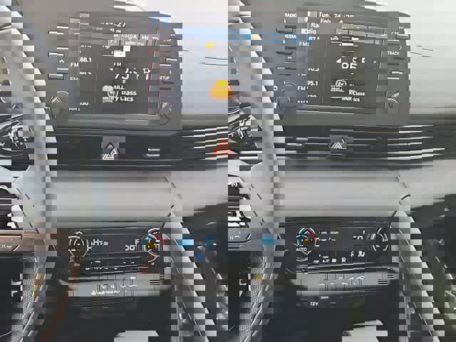 Certified 2025 Hyundai Elantra Sport w/ Cargo Package image 26