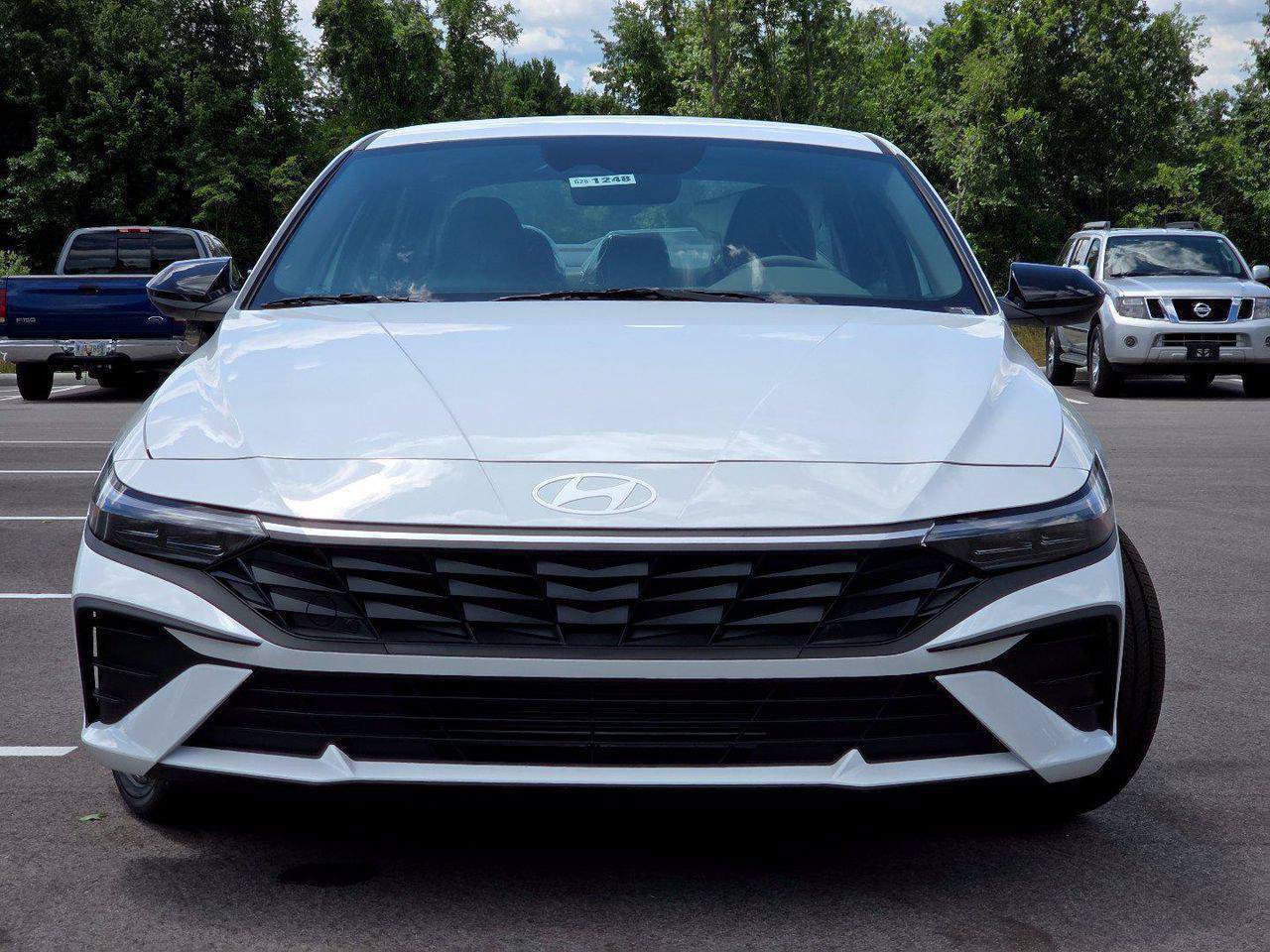 New 2026 Hyundai Elantra Sport FWD image 29
