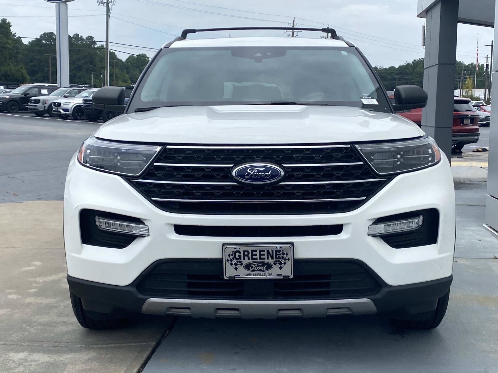 Used 2022 Ford Explorer XLT w/ Equipment Group 202A AWD/4WD image 13