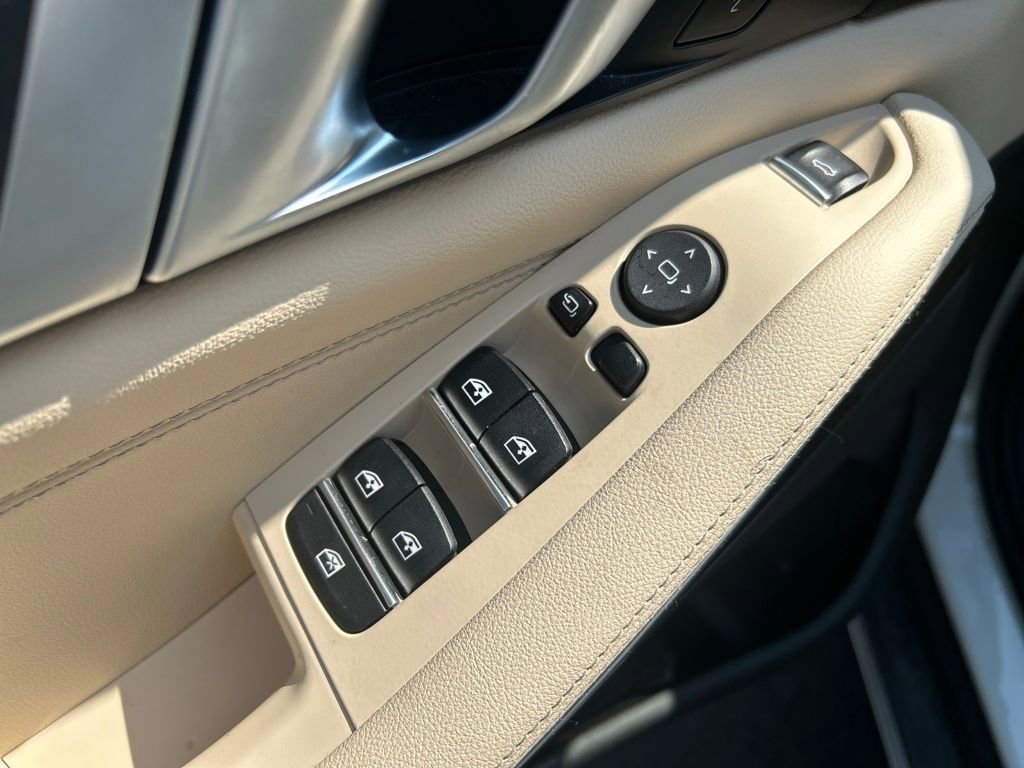 Used 2022 BMW X5 xDrive40i w/ Premium Package image 22