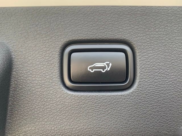 Used 2023 Kia Sportage X-Line w/ X-Line Premium Package AWD/4WD image 5