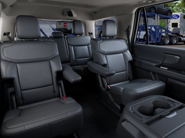 New 2027 Ford Expedition Active RWD image 11