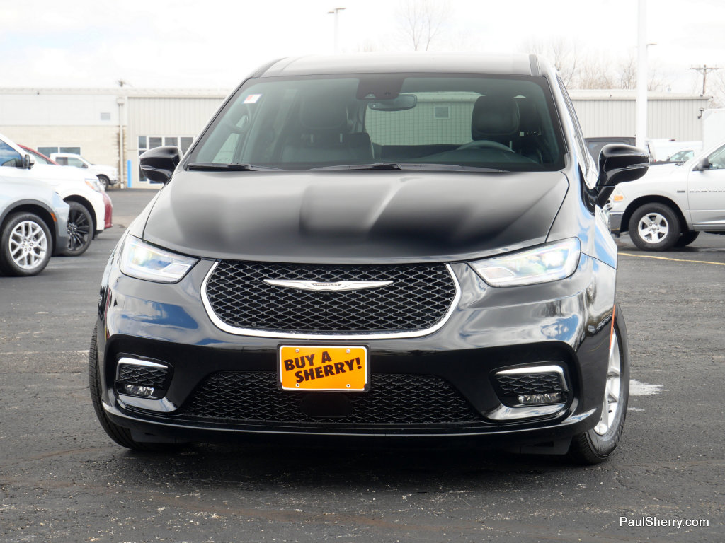 Used 2025 Chrysler Pacifica Select FWD image 21