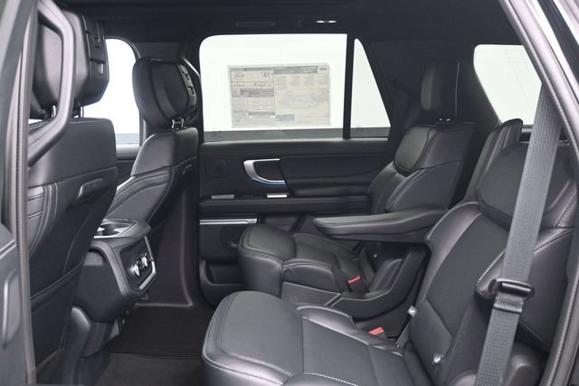 New 2026 Ford Expedition Platinum w/ Stealth Performance Package AWD/4WD image 5
