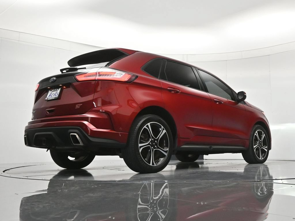 Certified 2019 Ford Edge ST w/ Equipment Group 401A AWD/4WD image 42
