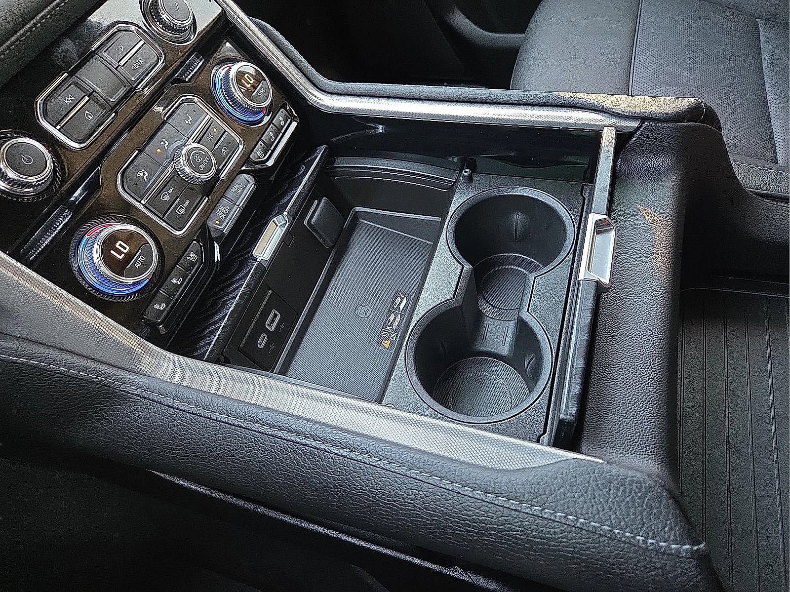 Certified 2024 GMC Yukon Denali AWD/4WD image 25