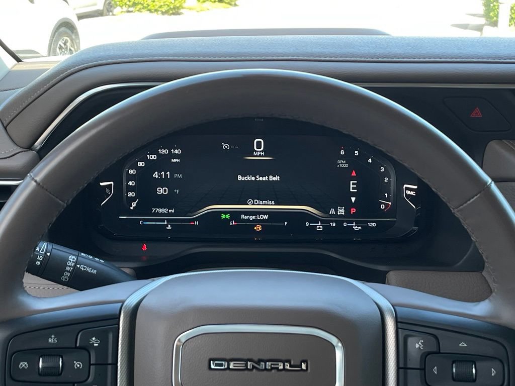 Used 2023 GMC Yukon Denali AWD/4WD image 15