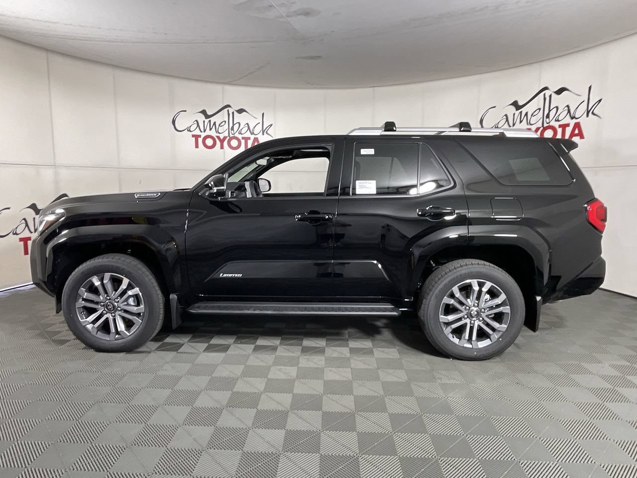New 2026 Toyota 4Runner Limited AWD/4WD image 4