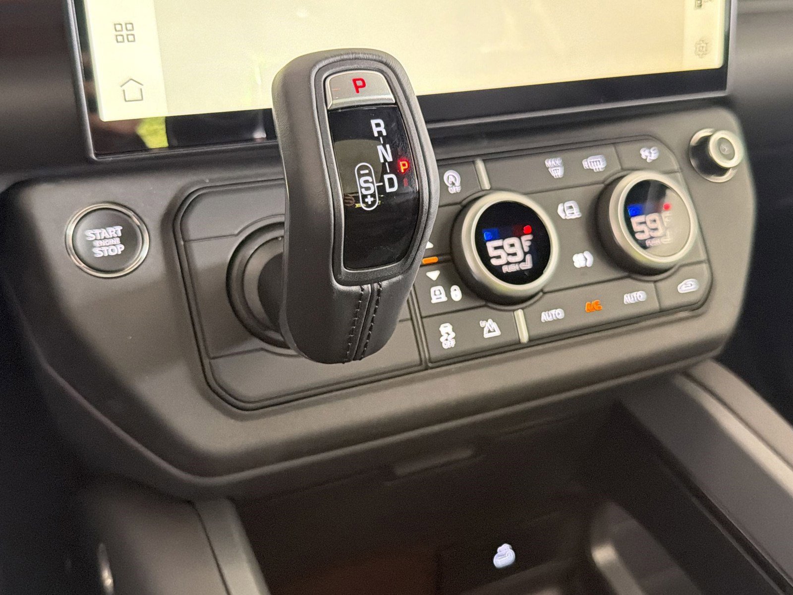 New 2026 Land Rover Defender 110 X-Dynamic SE AWD/4WD image 19